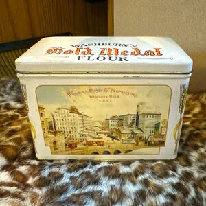 Vintage General Mills Washburn's Gold Medal Flour Recipe Box Tin